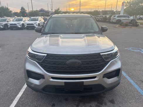 Used 2021 Ford Explorer 2WD image 3