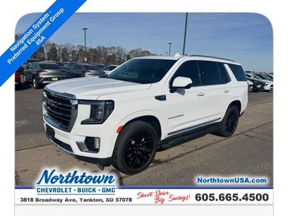Used 2023 GMC Yukon SLT w/ SLT Premium Package