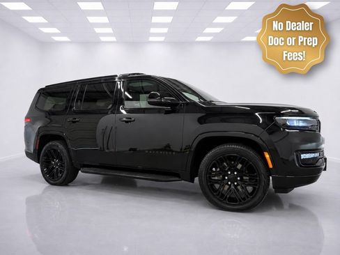 Used 2024 Jeep Wagoneer Series II AWD/4WD image 1
