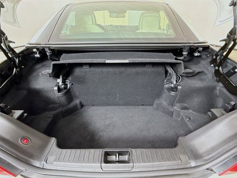 Used 2018 Mercedes-Benz SL 550 image 21