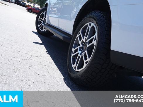 Used 2025 Ford Expedition Active AWD/4WD image 13