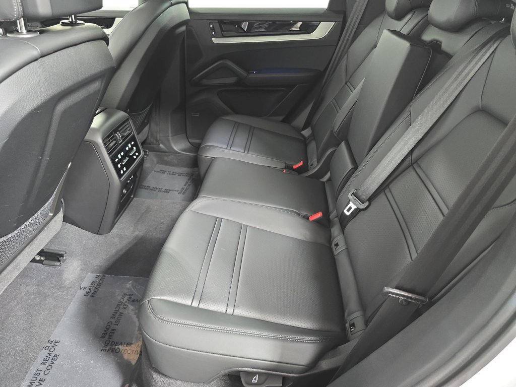Certified 2026 Porsche Cayenne S AWD/4WD image 24