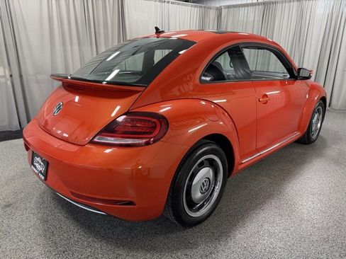 Used 2018 Volkswagen Beetle 2.0T Coast w/ Coast Lighting Package image 4