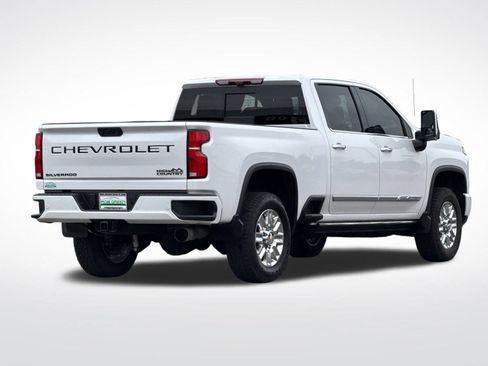 Used 2025 Chevrolet Silverado 3500 High Country w/ Technology Package image 3