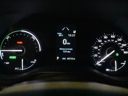 Used 2024 Toyota Sienna XLE FWD image 18