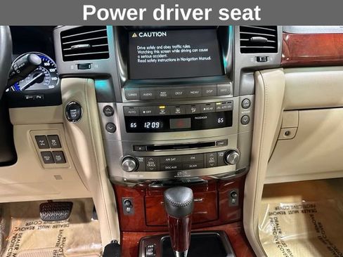 Used 2008 Lexus LX 570 4WD w/ Technology Pkg image 22