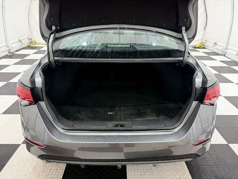 Used 2023 Nissan Sentra SV image 4
