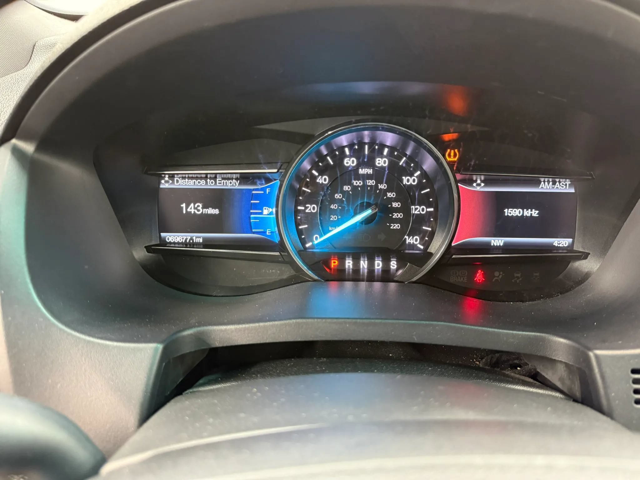 Used 2017 Ford Explorer XLT w/ Equipment Group 201A FWD image 16