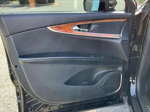 Used 2018 Lincoln MKX Reserve w/ Driver Assistance Package image 20