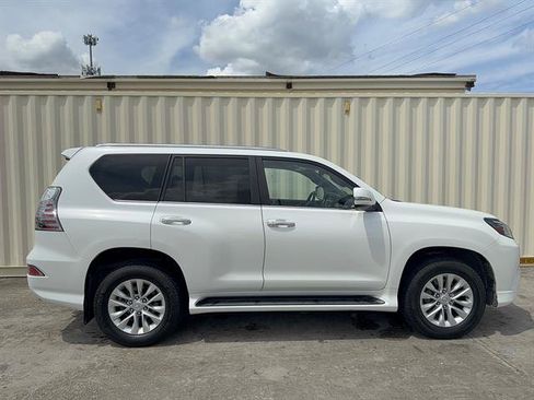 Used 2021 Lexus GX 460 Premium AWD/4WD image 2