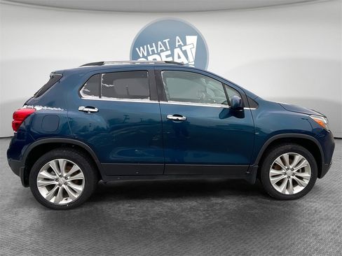 Used 2020 Chevrolet Trax Premier w/ LPO, Protection Package image 2