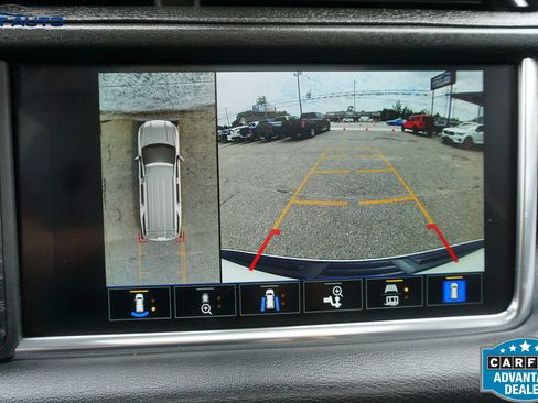 Used 2022 GMC Yukon Denali w/ Denali Ultimate Package AWD/4WD image 38