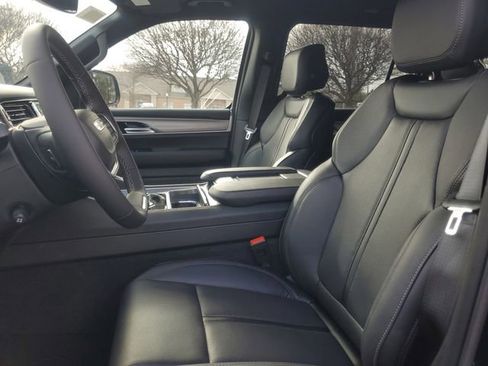 New 2026 Jeep Grand Wagoneer Limited AWD/4WD image 10