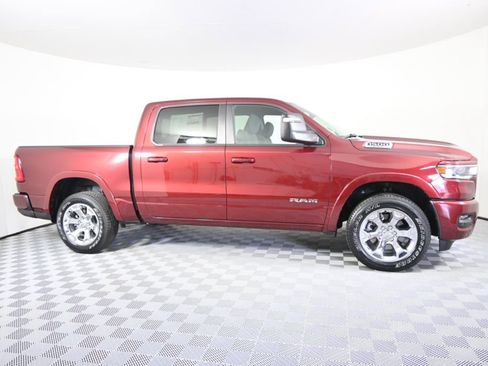 Used 2025 RAM 1500 Big Horn AWD/4WD image 9