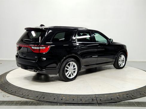 Used 2023 Dodge Durango GT image 7