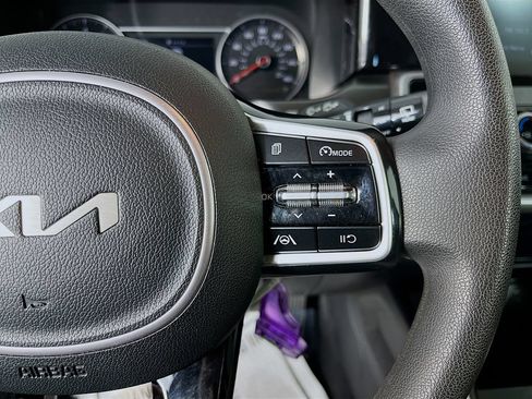 Used 2022 Kia Sorento LX FWD image 17