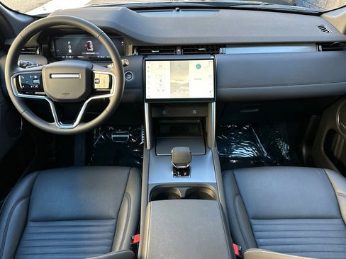 Certified 2025 Land Rover Discovery Sport Dynamic SE image 14