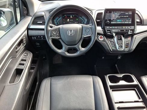 Used 2024 Honda Odyssey EX-L image 13