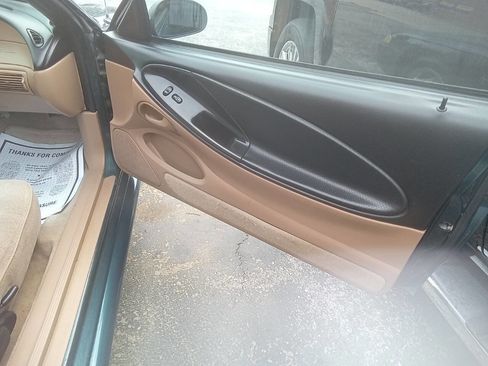 Used 1995 Ford Mustang Convertible RWD image 4