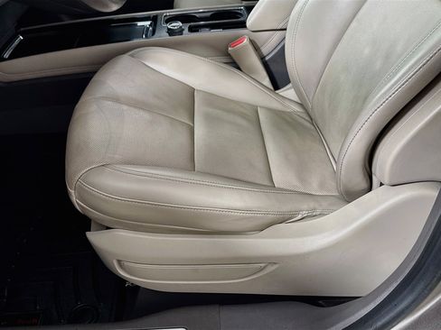Used 2021 Lincoln Corsair AWD w/ Premium Package image 22