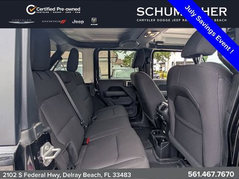 Used 2022 Jeep Wrangler Unlimited Sahara w/ Safety Group AWD/4WD image 16