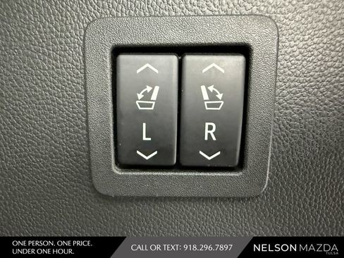 Used 2020 Buick Enclave Avenir w/ Avenir Technology Package FWD image 43