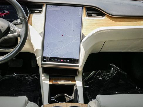 Used 2021 Tesla Model S Long Range Plus AWD/4WD image 31