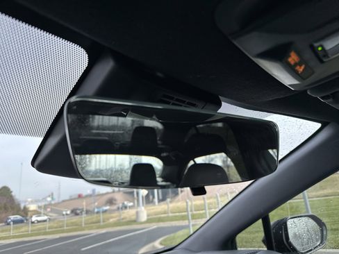 Used 2024 Toyota Corolla SE image 26