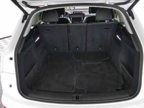 Certified 2025 Audi Q5 2.0T Premium Plus image 33