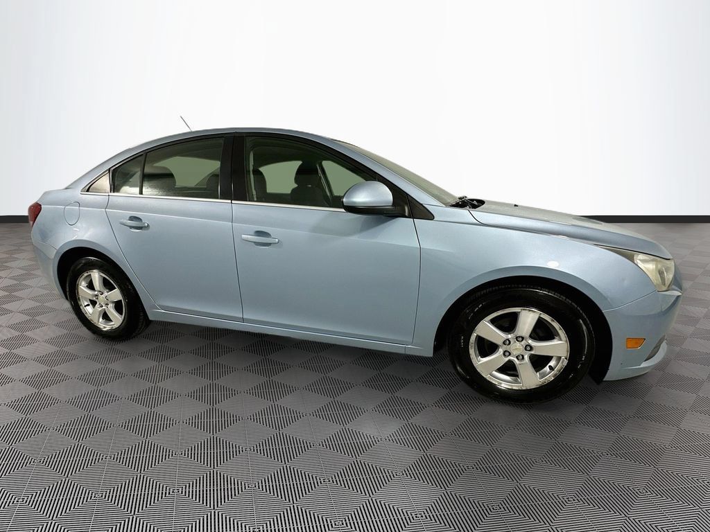 Used 2012 Chevrolet Cruze LT FWD image 8