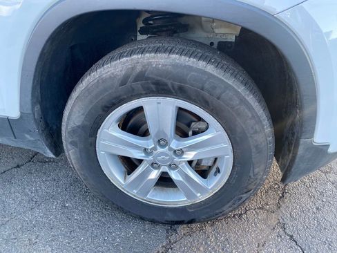 Used 2019 Chevrolet Trax LS image 27