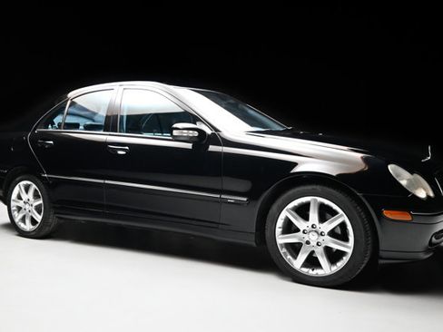 Used 2003 Mercedes-Benz C 230 Sedan image 25