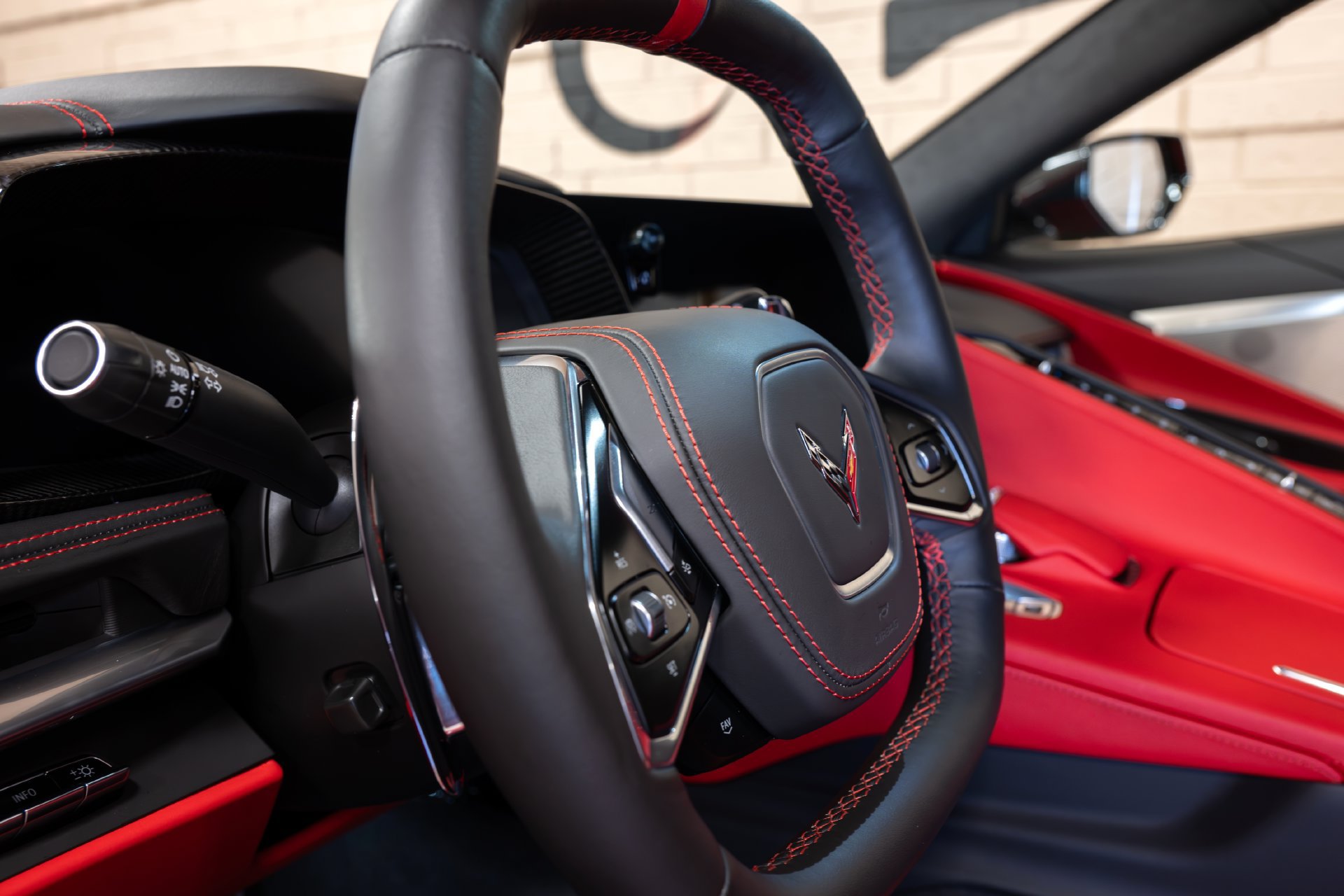Used 2025 Chevrolet Corvette Stingray Premium Cpe w/ Z51 Performance Package RWD image 53