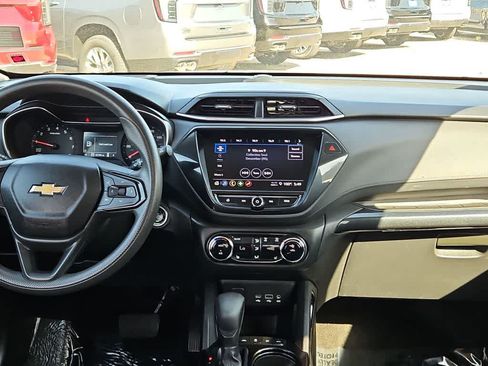 Used 2023 Chevrolet TrailBlazer LT w/ Convenience Package AWD/4WD image 14