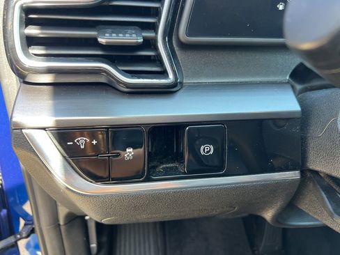 Used 2023 Kia Sportage EX FWD image 25
