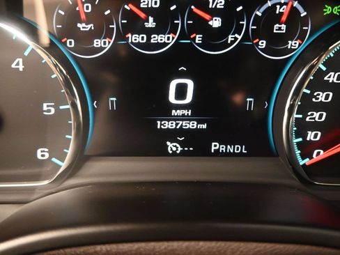 Used 2017 GMC Yukon XL Denali w/ Open Road Package AWD/4WD image 2