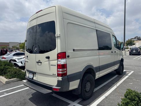 Used 2017 Mercedes-Benz Sprinter 2500 image 7