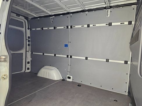 Used 2022 Mercedes-Benz Sprinter 2500 image 29