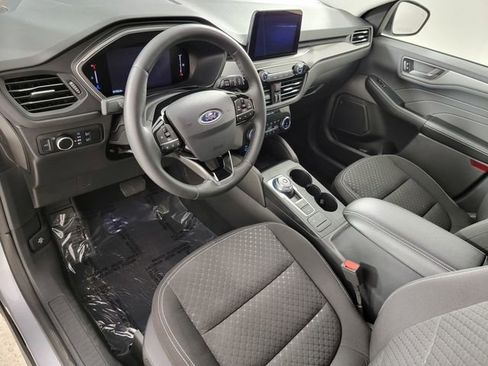 Certified 2023 Ford Escape Active AWD/4WD image 12