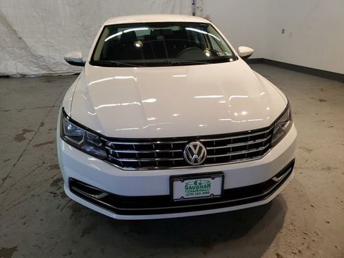 Used 2017 Volkswagen Passat 1.8T S FWD image 9