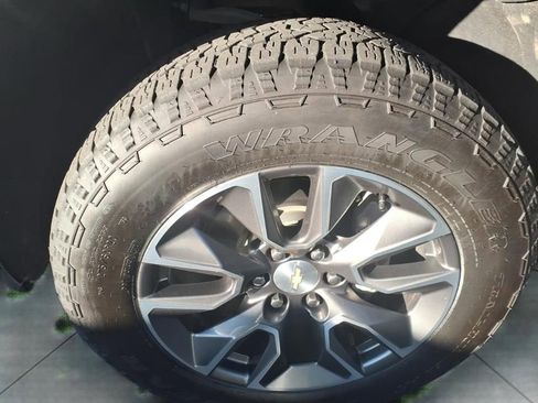 Used 2024 Chevrolet Silverado 1500 LT image 23