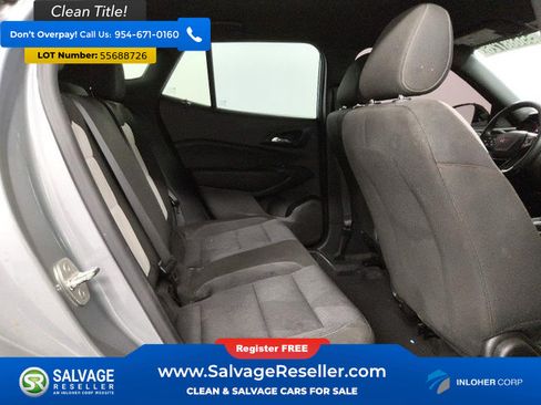 Used 2024 Chevrolet Trax RS w/ Driver Confidence Package FWD image 15