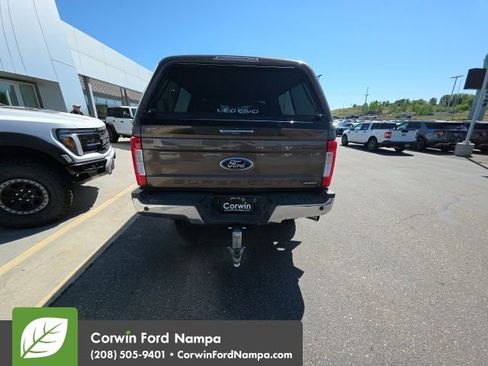 Used 2017 Ford F250 XLT w/ XLT Premium Package AWD/4WD image 12