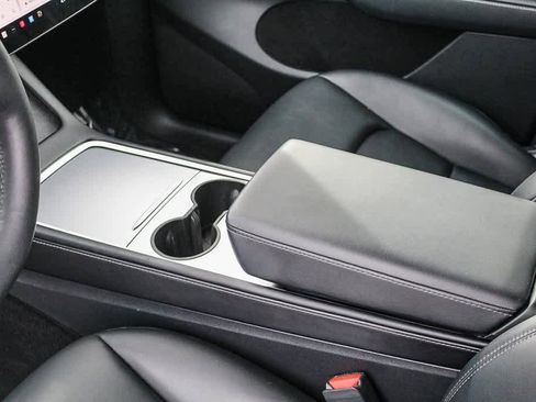 Used 2023 Tesla Model Y Long Range image 20