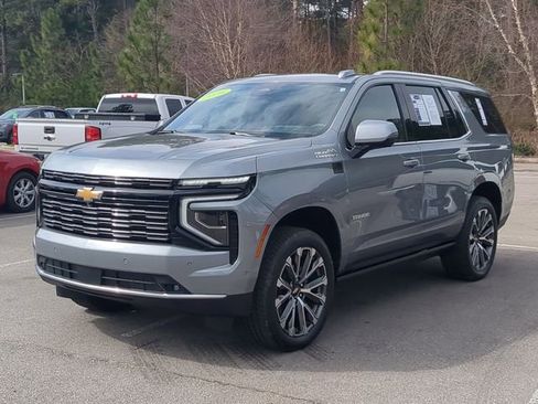 Used 2026 Chevrolet Tahoe High Country image 8