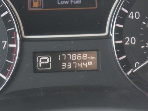 Used 2015 Nissan Altima 2.5 SL w/ Moonroof Package image 9