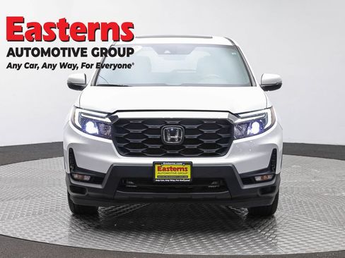 Used 2023 Honda Passport EX-L image 2