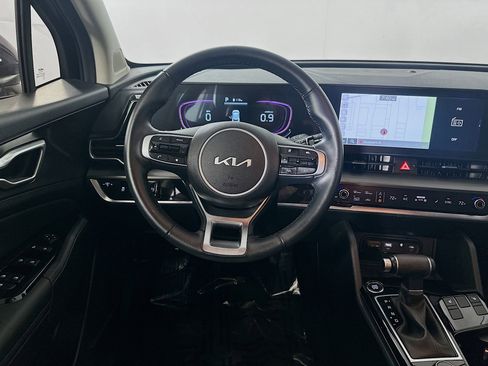 Certified 2025 Kia Sportage EX FWD image 22