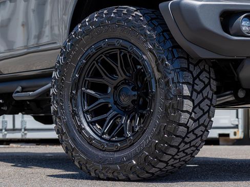 Used 2025 Ford Bronco Badlands AWD/4WD image 16