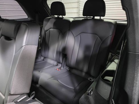 Used 2021 Audi Q7 3.0T Prestige image 19